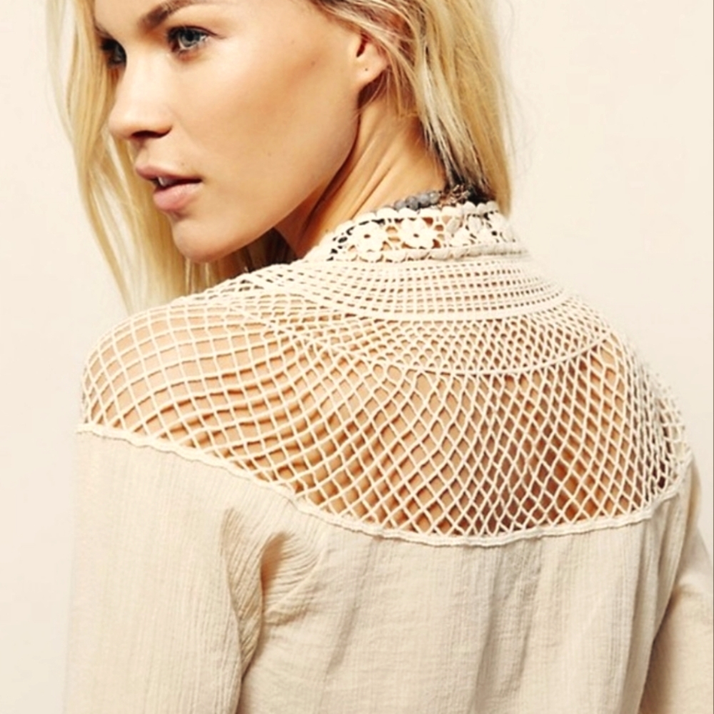 Free People On The Island Crochet Blouse. Size: XS.